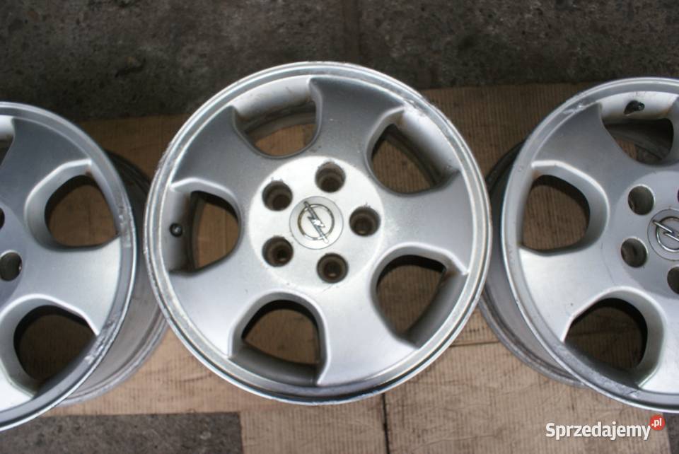 Felgi aluminiowe 5x110 6Jx15 ET43 Opel Zafira Nozdrzec