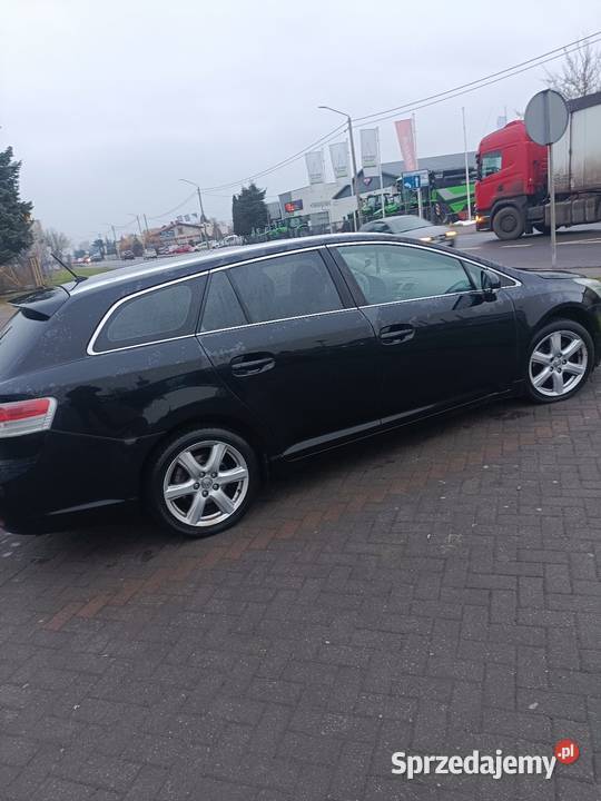 Toyota Avensis T27 2009