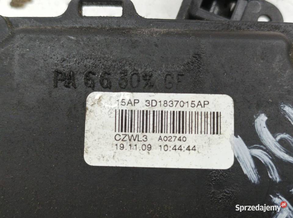 ZAMEK DRZWI LEWY PRZÓD 3D1837015A Skoda Octavia