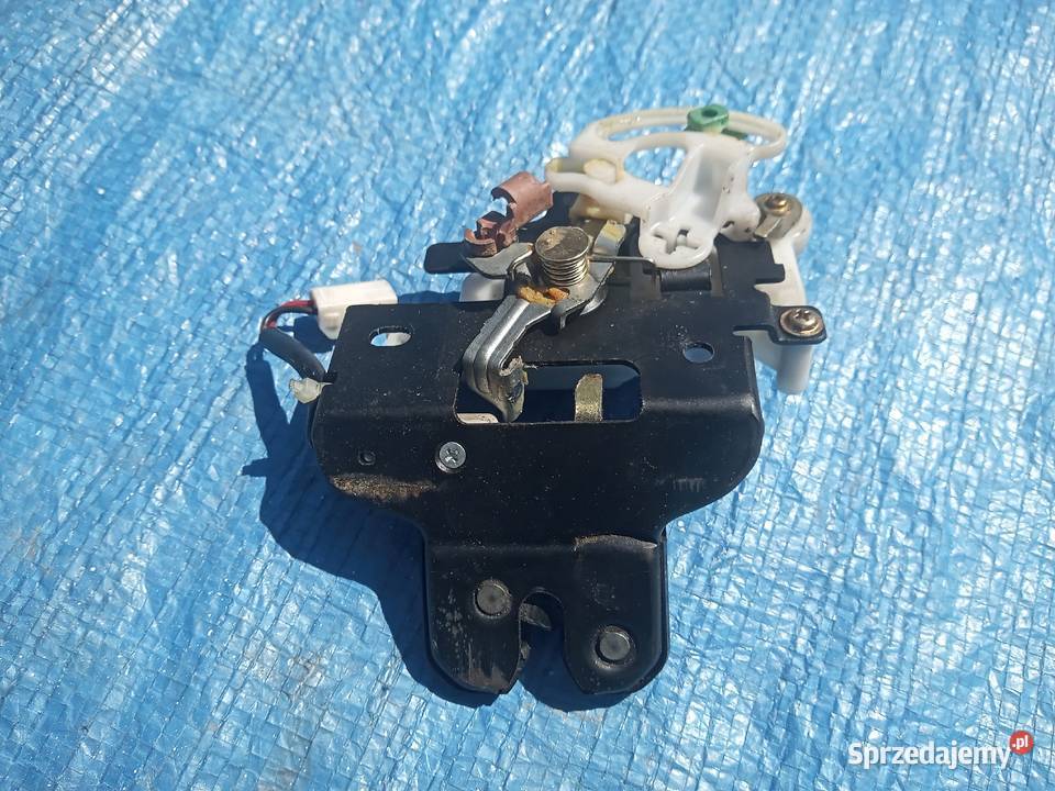 Rygiel klapy Mazda 6 GG Sedan osobowe Sandomierz