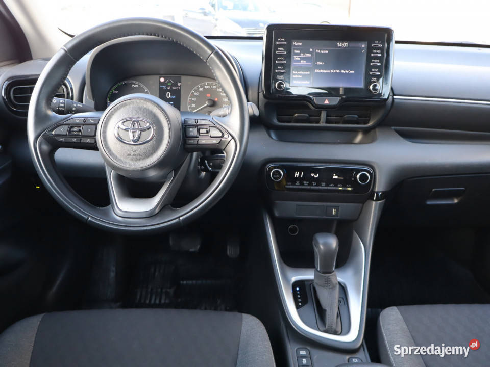 Toyota Yaris 15 VVTi Hybrid automatyczna Piaseczno sprzedam