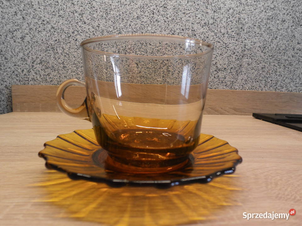 Filiżanka miodowe szkło Porcelana i szkło Raszków sprzedam