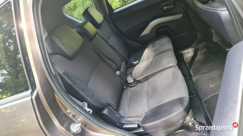 Mitsubishi Outlander 20 MiVEC 147 Automat Navi Chmielnik sprzedam
