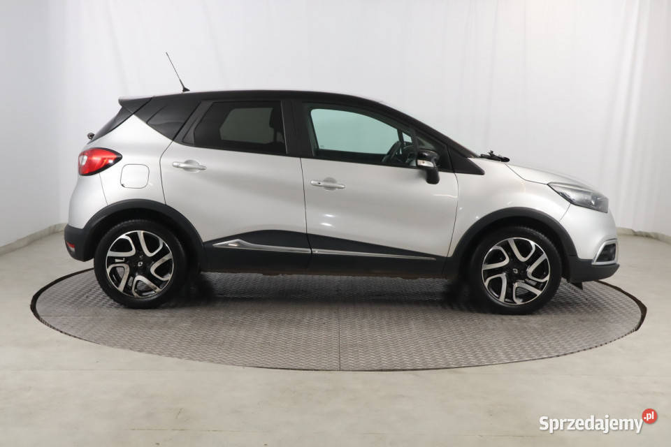 Renault Captur 09 TCe 66KM