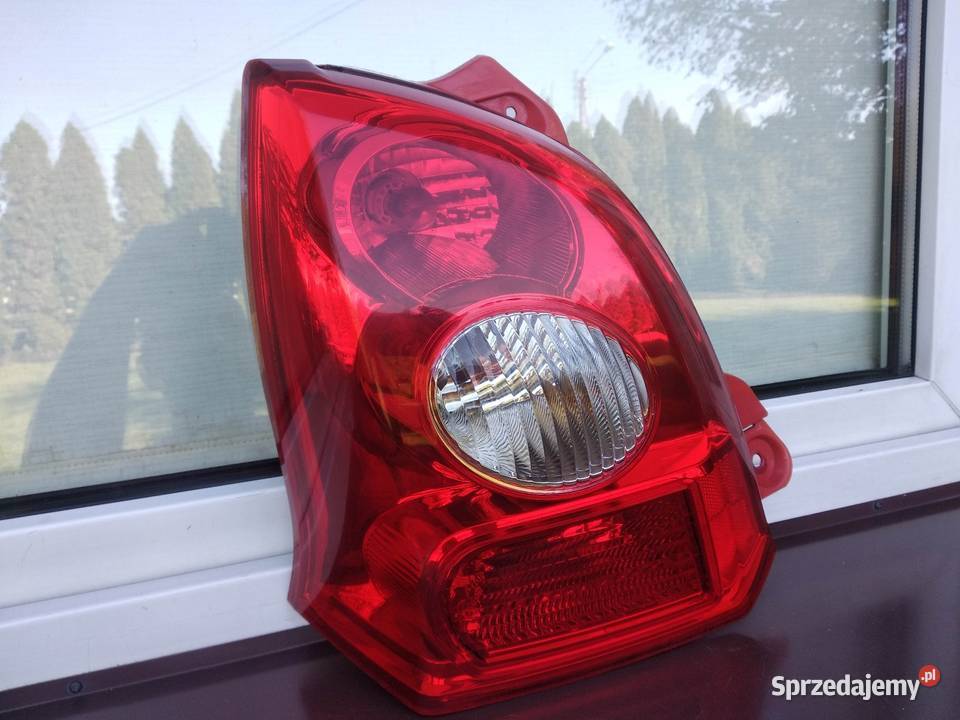 Suzuki Alto Nissan Pixo lampa tył tylna lewa Lampy tylne łódzkie Sieradz