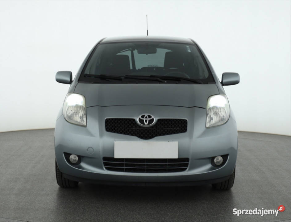 Toyota Yaris 13 VVTi hak Piaseczno