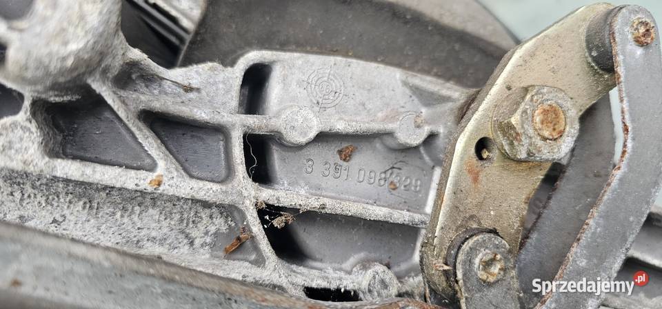 Mechanizm wycieraczki przód mercedes w210 Zbąszyń