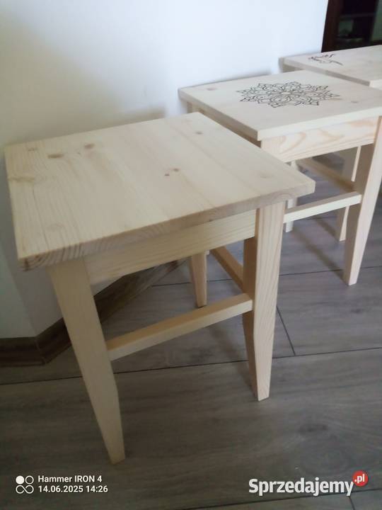 Taboret stołek kuchenny sosnowy 42cm Chełm