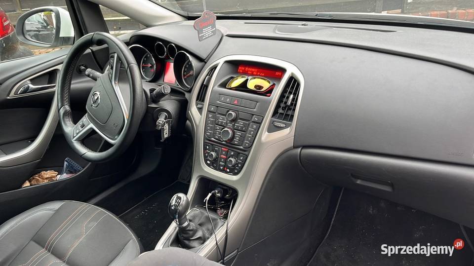 Opel Astra 14 Turbo