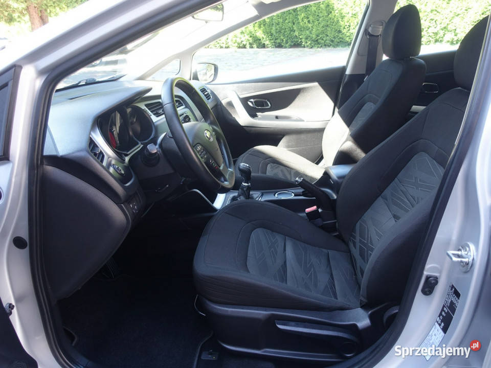 Kia Ceed 14i Klimatyzacja Alu Opłacony centralny zamek Częstochowa sprzedam