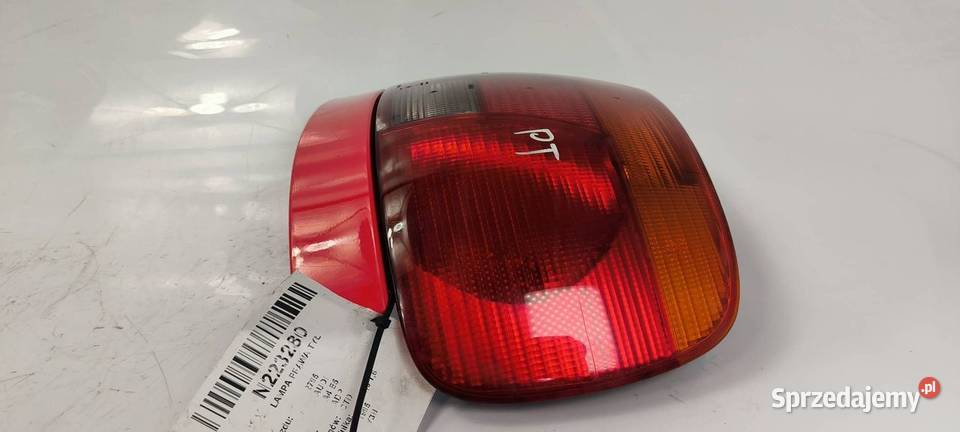 LAMPA PRAWA TYŁ AUDI A4 B5 Pozostałe Lipno