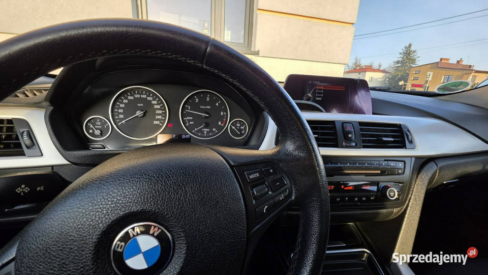 BMW 330 BMW 330D xDrive ładny stan 4x4 sedan F30 światła do jazdy dziennej BMW Chełm Śląski sprzedam