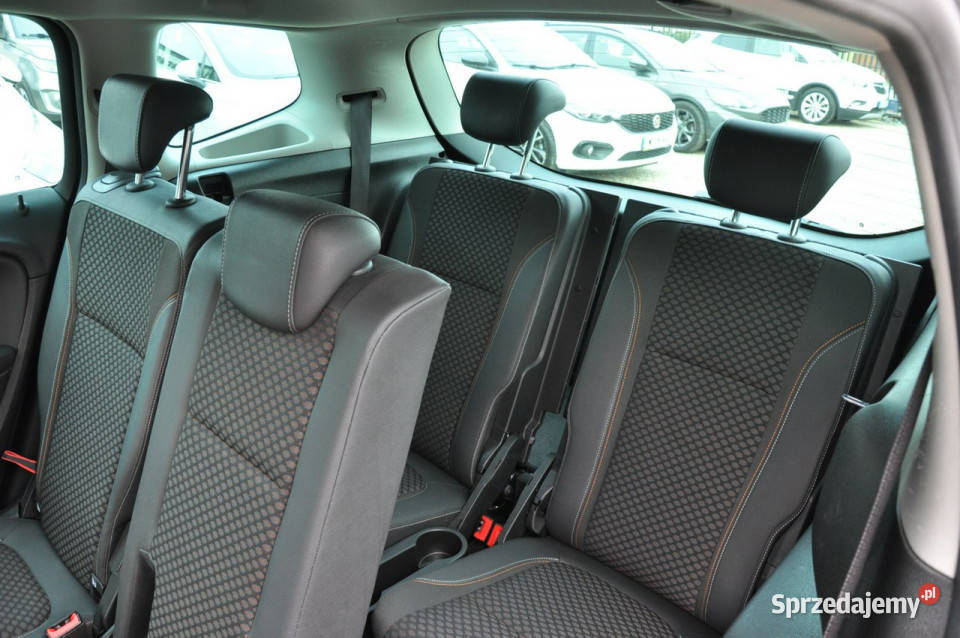 Opel Zafira 14 140 7 foteli LED Navi Kamera wielofunkcyjna kierownica Dąbrowa Górnicza