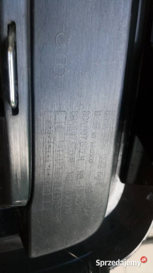 Kratka w zderzak Audi Q5 2021 Prawa Karoseria