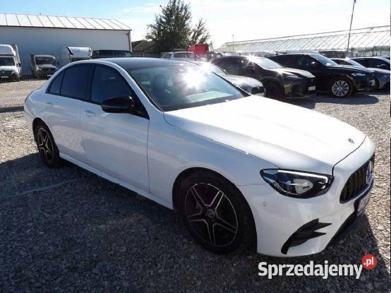 MERCEDESBENZ KLASA E 2023 199300 ccm 200 automatyczna mazowieckie Warszawa