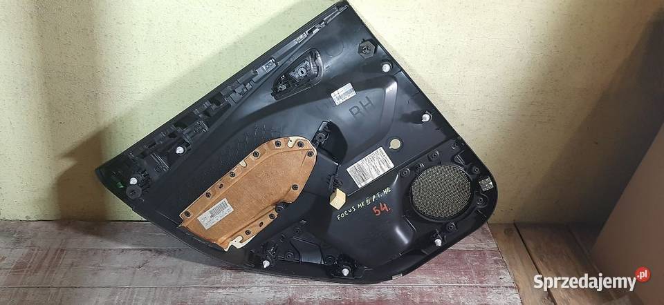 Boczek tapicerka drzwi Ford Focus MK3 HB Prawy Włoszczowa