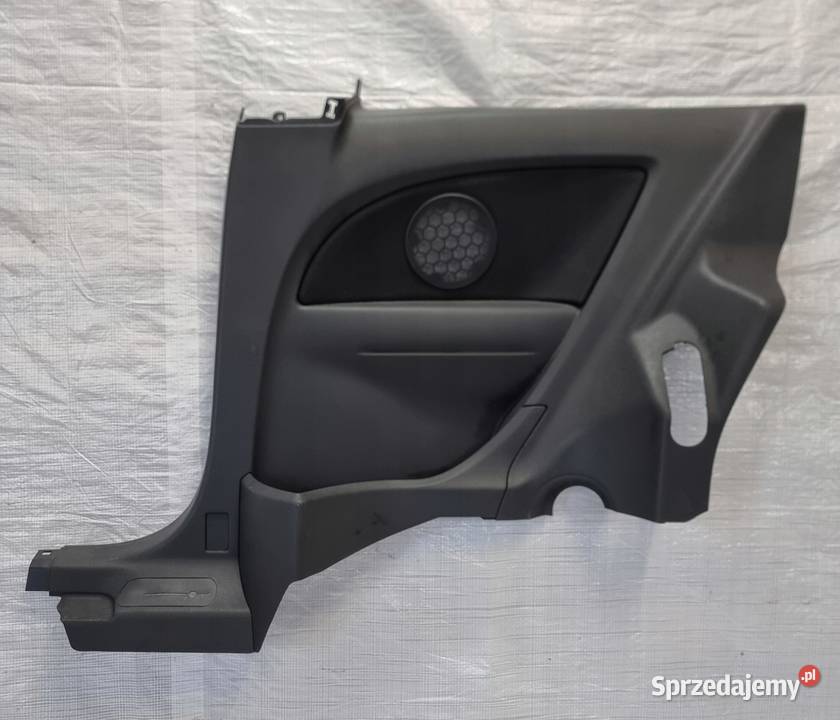 BOCZEK TAPICERKA DRZWI PRAWY TYŁ OPEL CORSA D 3D osobowe