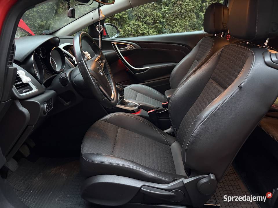 Opel Astra J GTC 20 CDTI 2012 prywatnie śląskie Dąbrowa Górnicza