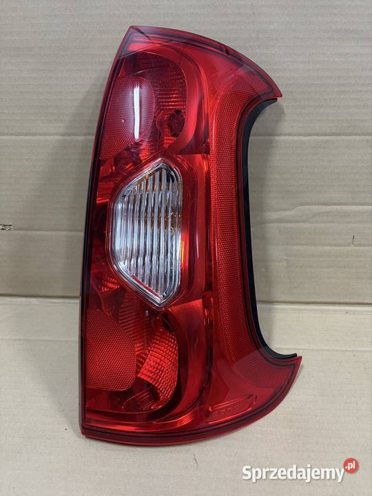 LAMPA PRAWA TYŁ TYLNA FIAT PANDA 3 III 12 EUROPA Lampy tylne Drezdenko