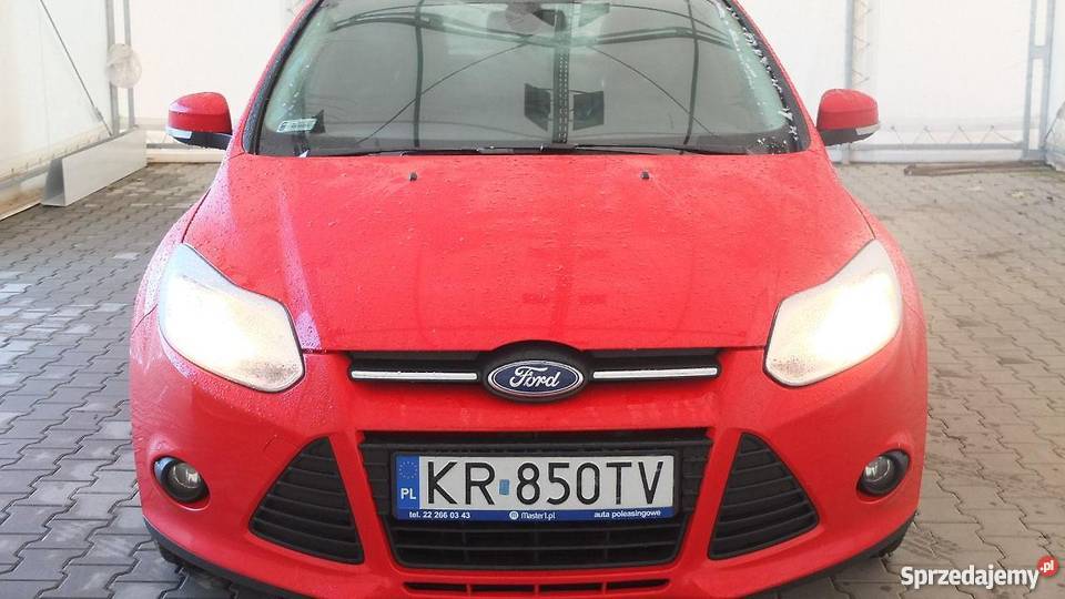 Ford Focus czerwony czerwony