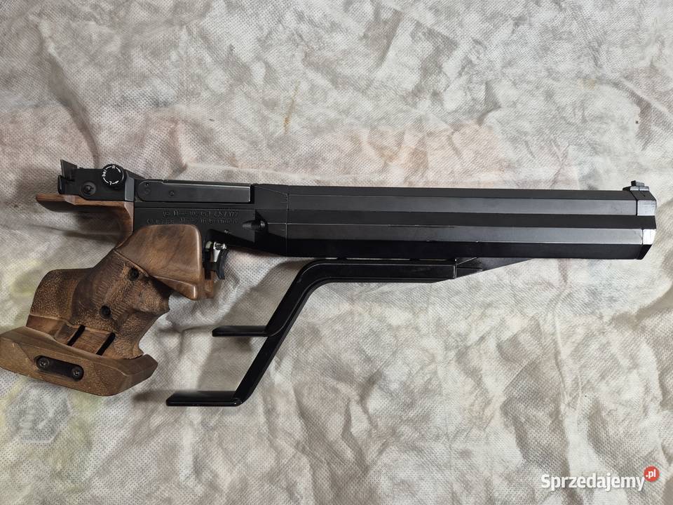 FWB 102 pistolet pneumatyczny Sporty strzeleckie i myślistwo wielkopolskie sprzedam