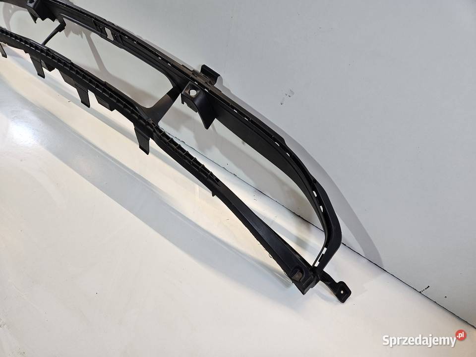 PORSCHE TAYCAN 9J1 KRATKA ŚRODKOWA ZDERZAKA osobowe