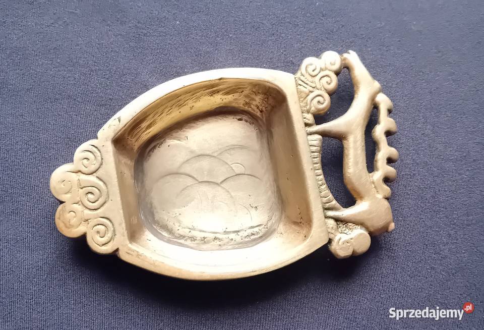 Mosieżna popielniczka z jeleniem CCCP lata Koźminek