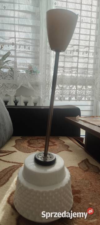 Lampa z PRL Biale szkło