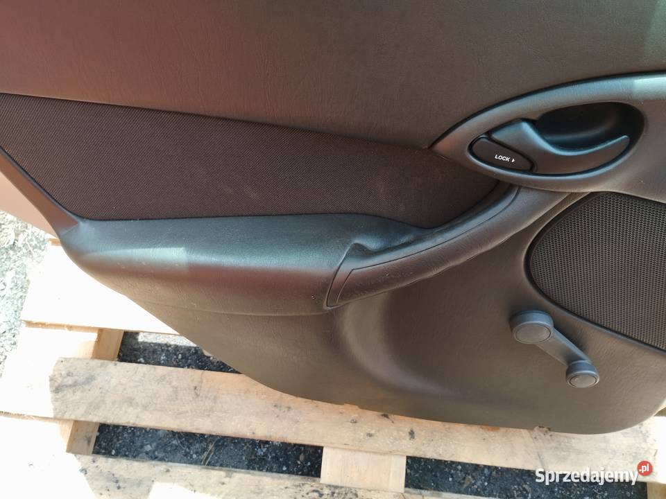Drzwi tył lewe Ford Focus MK1 Rok produkcji 2003 Szubin