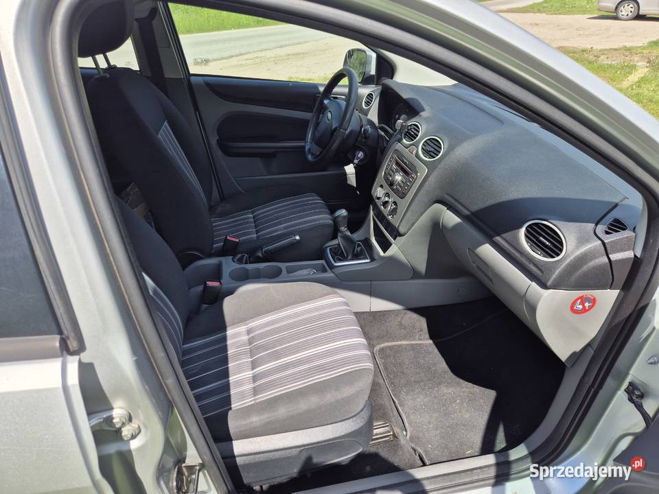 Ford Focus 16 benzyna salon Polska 1600cm3 Dębica