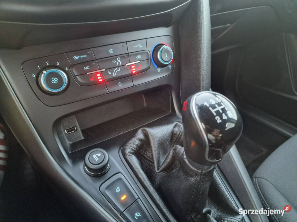 Ford Focus BEZWYPADKOWY duża nawi SYNC nowy Focus Czarnków