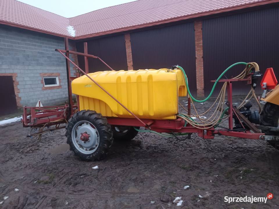 Opryskiwacz ciagany 1500 litrów belka 15m pilmet Kutno