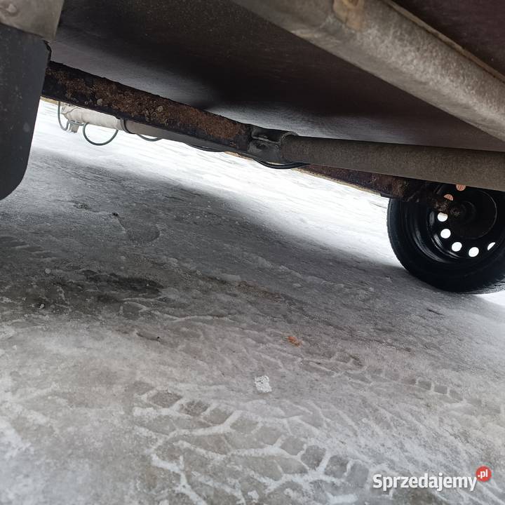 Przyczepka samochodowa z plandeką zdejmowaną