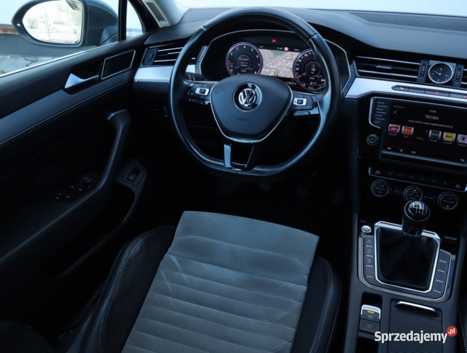 VW Passat 18 TSI czujnik parkowania