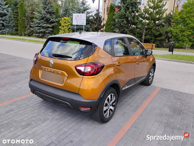 Captur 2017r Lift Salonowy 82000 12 Benzyna 118 Captur małopolskie Kraków sprzedam