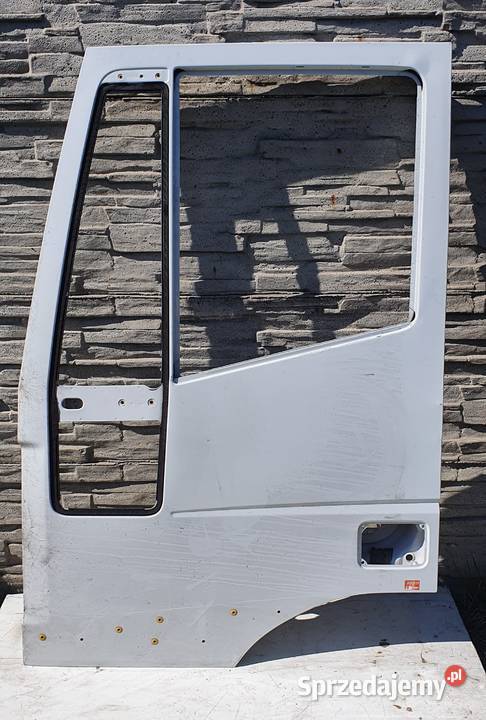 IVECO STRALIS DRZWI LEWE Karoseria Bieleń
