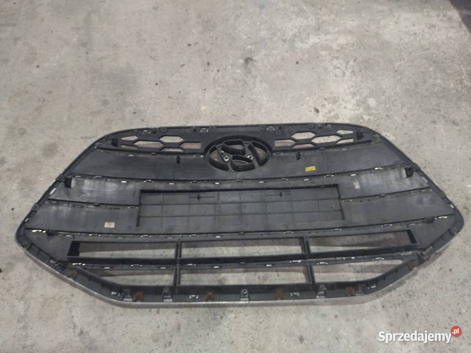 Atrapa chłodnicy grill Hyundai IX20 uszkodzony Zabiele-Piliki