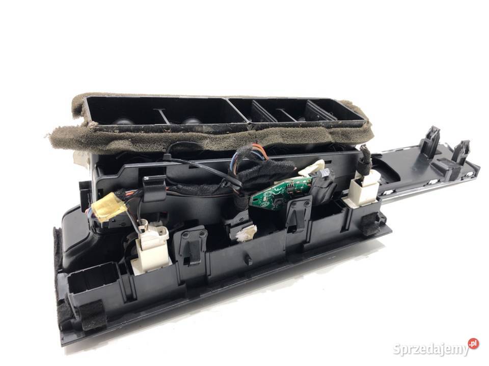 KRATKA NAWIEWU PRZÓD ŚRODKOWA AUDI A6 C6