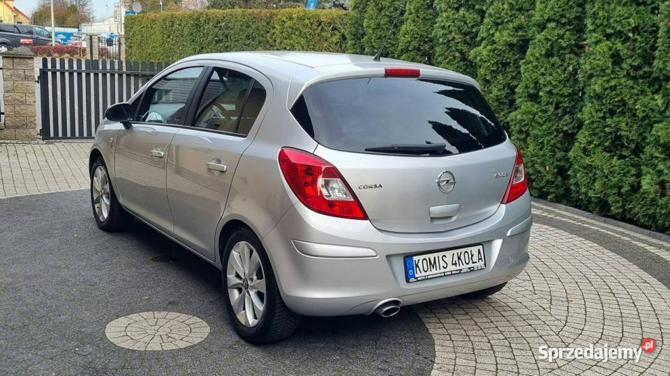 Opel Corsa Lift PółSkóry Pakiet Zima GWARANCJA Rok produkcji 2012 Płońsk sprzedam