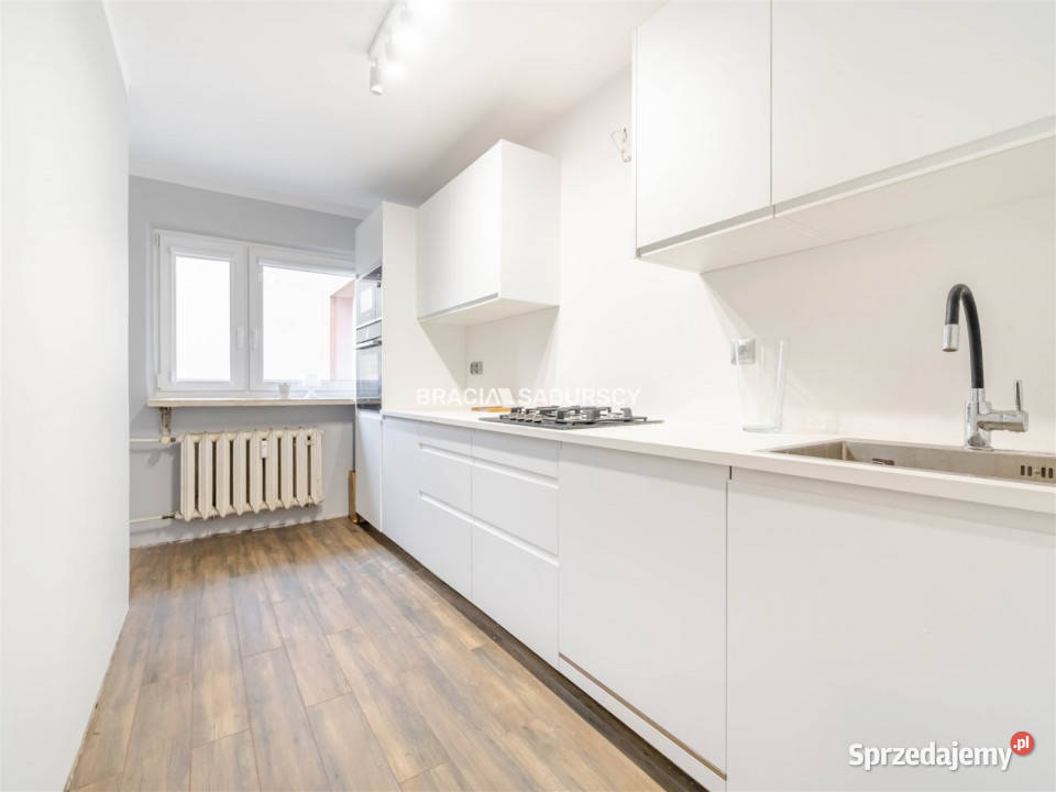 sprzedaży mieszkania 55m2 Kraków blok