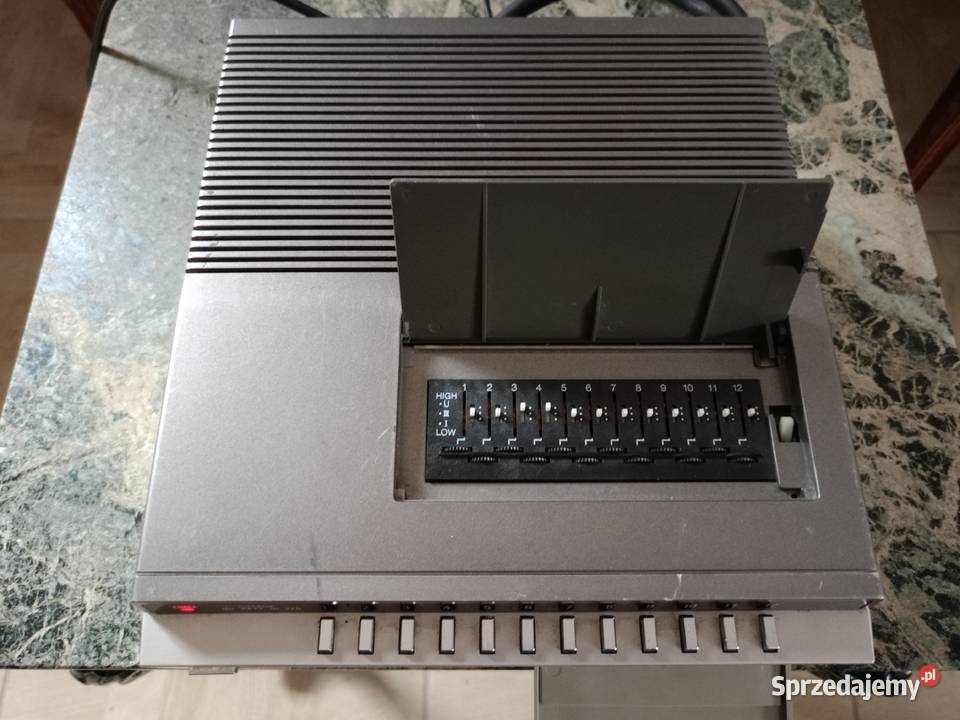 Zabytkowy Hitachi Video Tuner VTTU65E Japan wielkopolskie Drawski Młyn