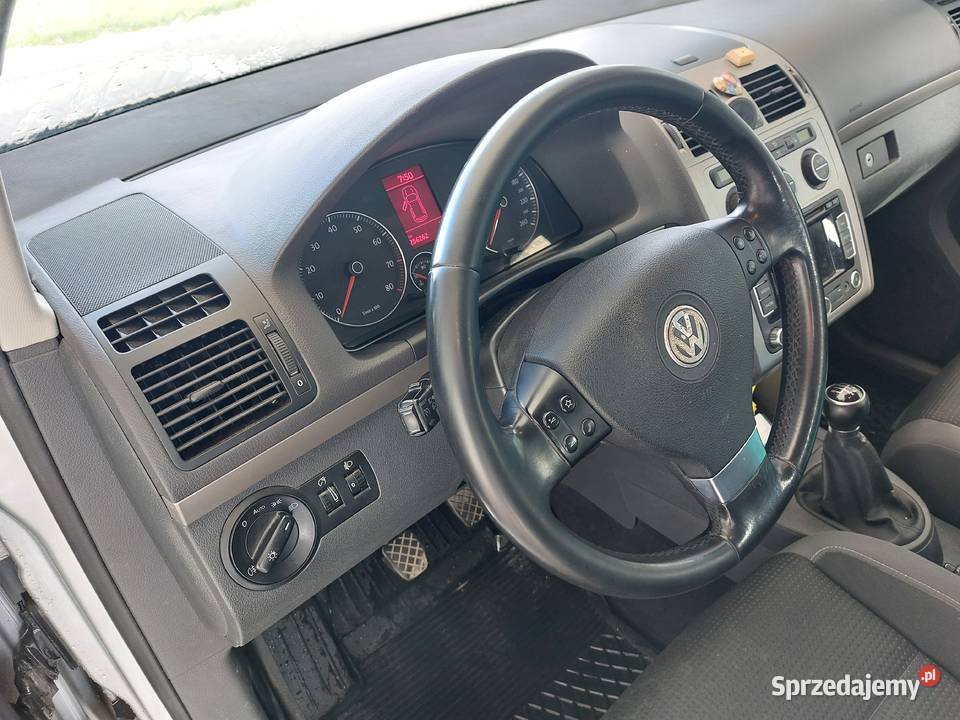 Sprzedam vw touran 7 os z instalacją gazową Dębica sprzedam