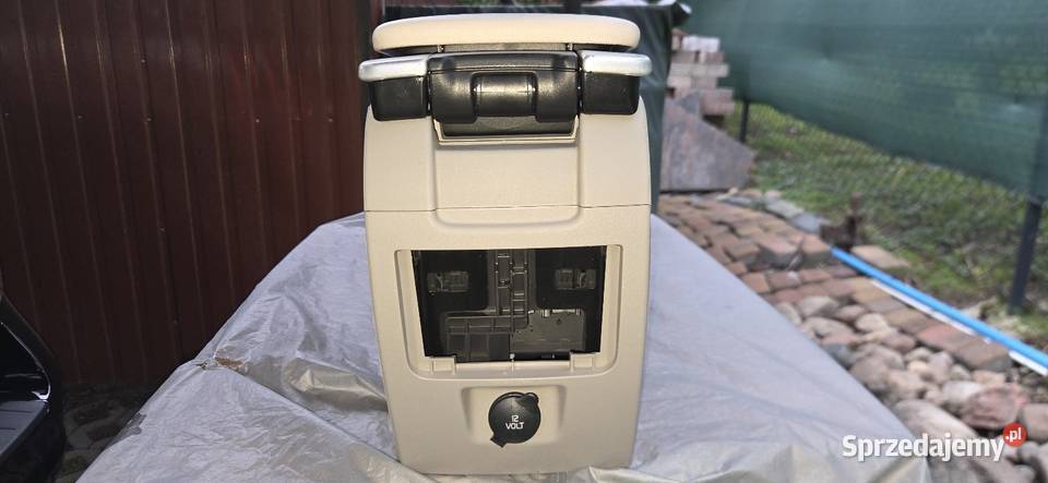 Tunel środkowy volvo v50 s40 2010r sprzedam