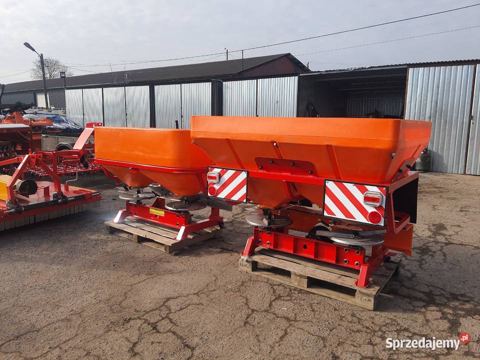 Rozsiewacz dwutalerzowy TORNADO DUO 6001200 nieuszkodzony Miechów