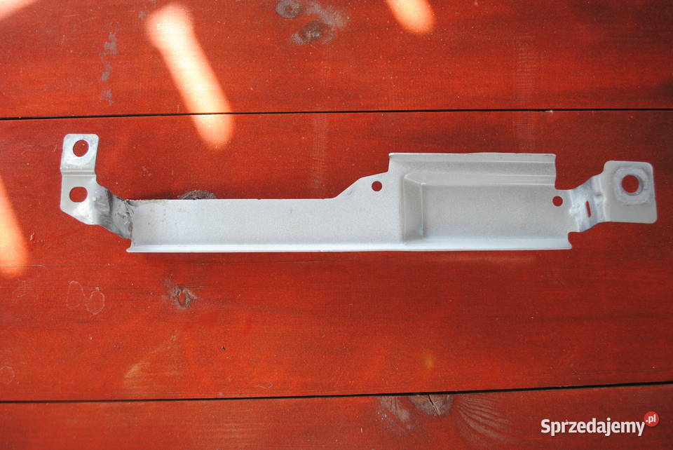 VOLVO XC60 II prawe mocowanie blotnika ślizg Rok produkcji 2018 Lubliniec