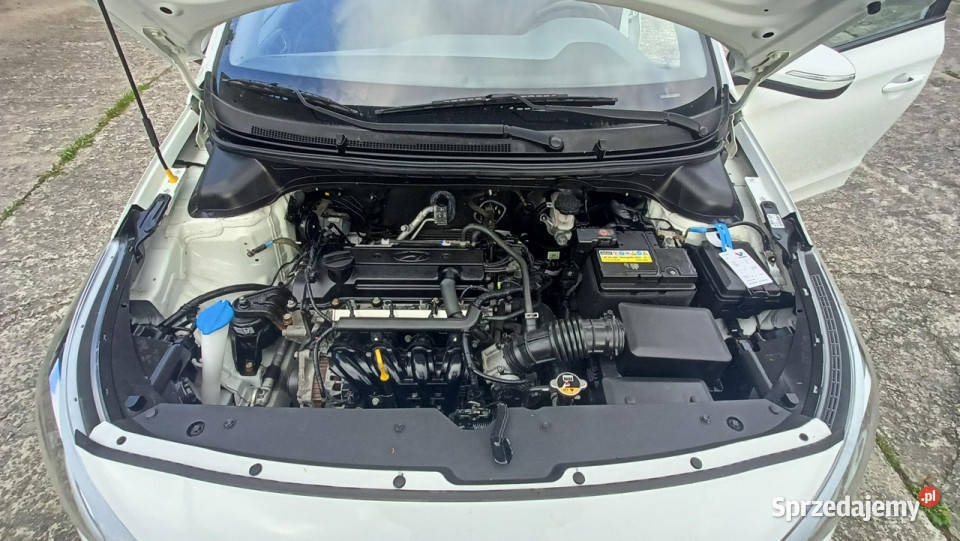 Hyundai i20 pierwszy właściciel niski przebieg 43808km
