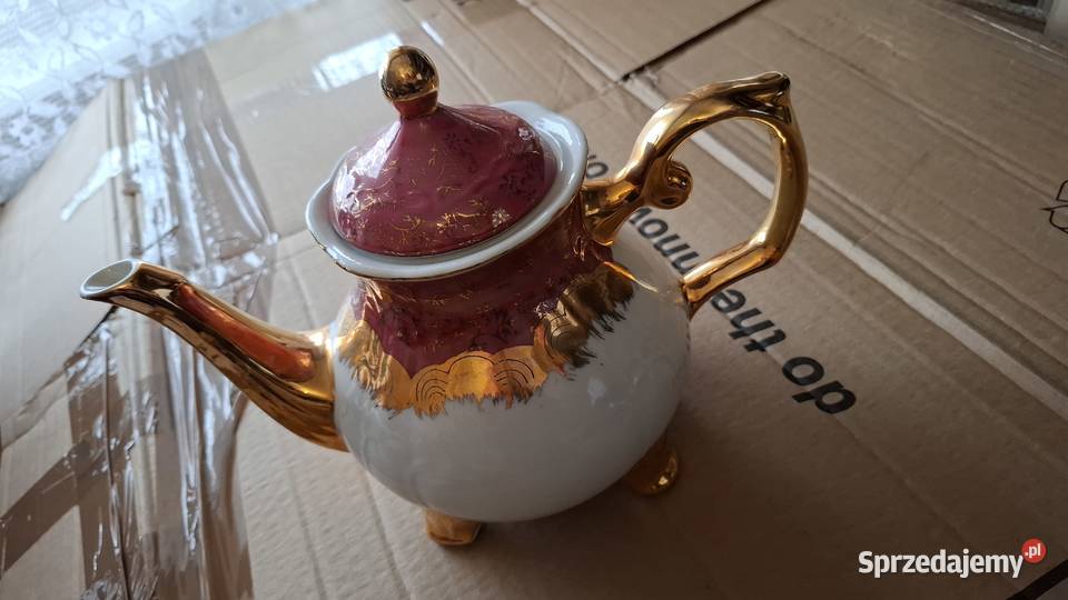 Czajniczek porcelanowy PRL