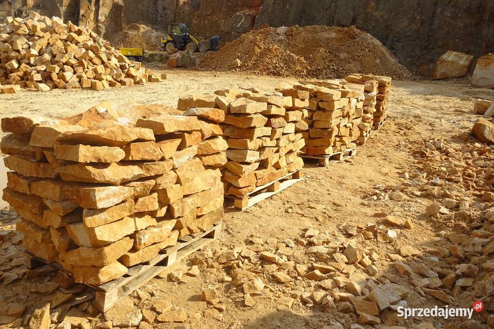 Płaski naturalny kamień murowy do ogrodu na Radomsko