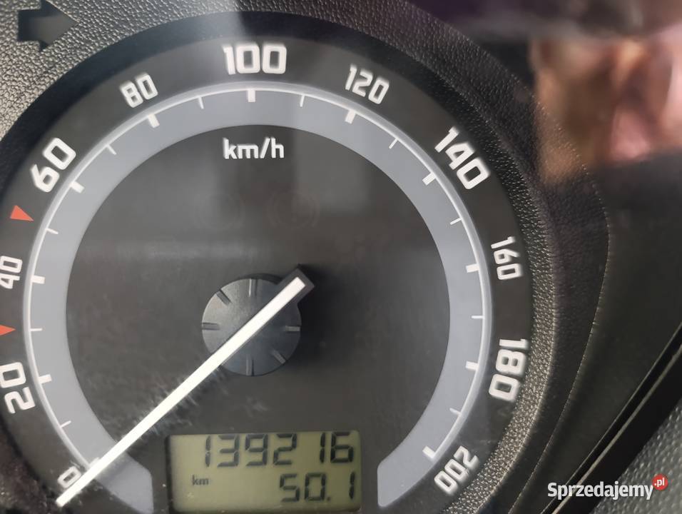 Sprzedam Skodę z niskim przebiegiem Fabia Malawa