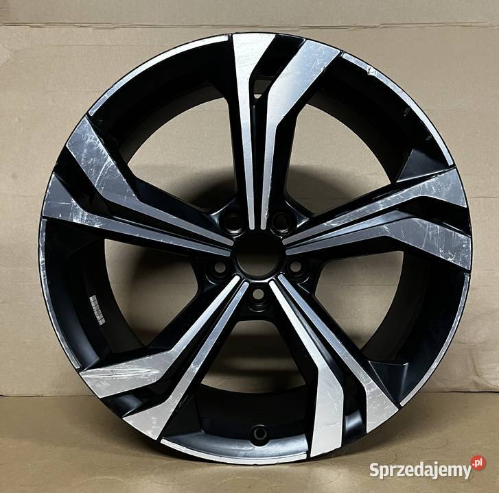 Felga Audi Q3 SQ3 F3B 83A601025AC 85Jx20 ET38 Gostyń
